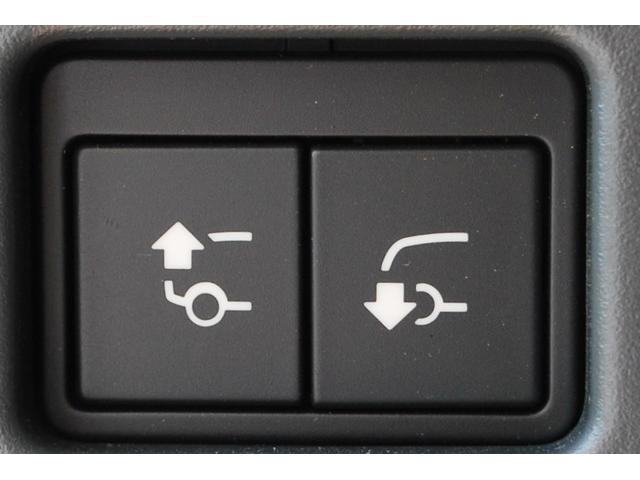 ディフェンダー 130SE D300 ブライトエクステリアパック スライディングパノラミック クリアサイトビューミラー 20インチアルミ シートヒーター全席 フグランプ 12WAYパワーシートメモリー付き リカバリーフック(36枚目)