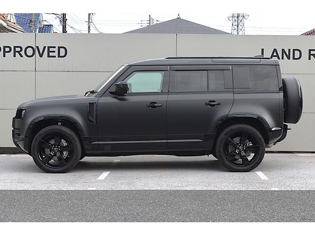 ディフェンダー １１０Ｘ－ダイナミックＨＳＥ　Ｄ３５０　エアサスパック　サテンプロテクションフィルム　ブラックパック　２２インチアルミホイール　クリアサイトビューミラー　ボディー同色スペアーホイールカバー　ヘッドアップディスプレイ　プライバシーガラス（5枚目）