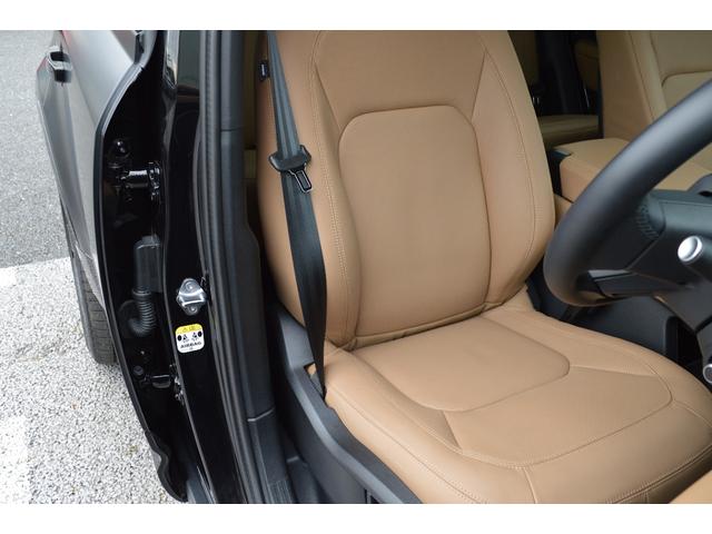 ディフェンダー １１０Ｘ－ダイナミックＨＳＥ　Ｄ３５０　エアサスパック　サテンプロテクションフィルム　ブラックパック　２２インチアルミホイール　クリアサイトビューミラー　ボディー同色スペアーホイールカバー　ヘッドアップディスプレイ　プライバシーガラス（13枚目）