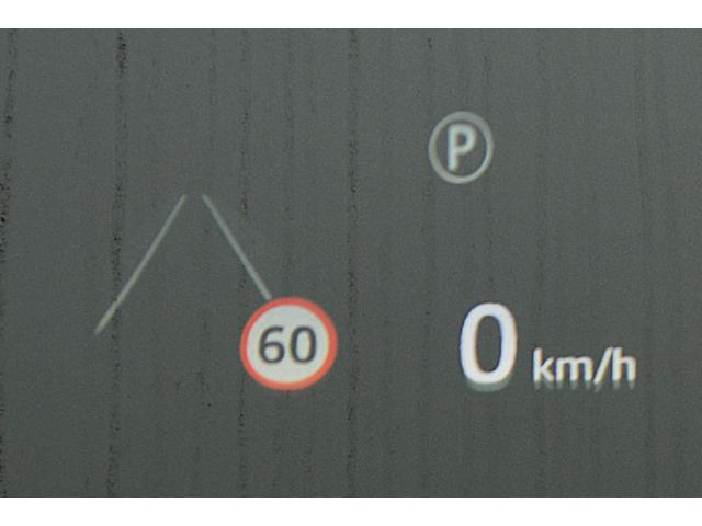 ディフェンダー １１０Ｘ－ダイナミックＨＳＥ　Ｄ３５０　エアサスパック　サテンプロテクションフィルム　ブラックパック　２２インチアルミホイール　クリアサイトビューミラー　ボディー同色スペアーホイールカバー　ヘッドアップディスプレイ　プライバシーガラス（19枚目）