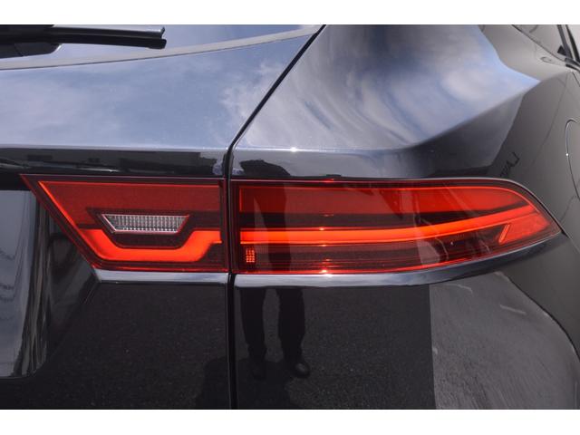 Ｅペイス Ｒ‐ダイナミック　ＨＳＥ　Ｐ２５０　アダプティブダイナミクス　クリアサイトビューミラー　ヘッドアップディスプレイ　コールドクライメントパック　フォグランプ　空気清浄システム　トレッドプレート　２１インチアルミ　　ヒーター＆クーラーシート（18枚目）