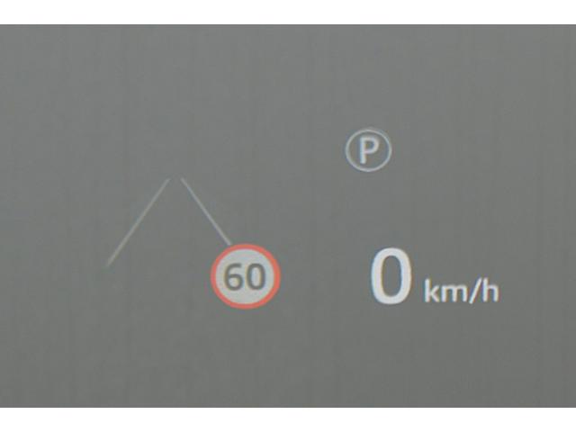 Ｅペイス Ｒ‐ダイナミック　ＨＳＥ　Ｐ２５０　アダプティブダイナミクス　クリアサイトビューミラー　ヘッドアップディスプレイ　コールドクライメントパック　フォグランプ　空気清浄システム　トレッドプレート　２１インチアルミ　　ヒーター＆クーラーシート（21枚目）