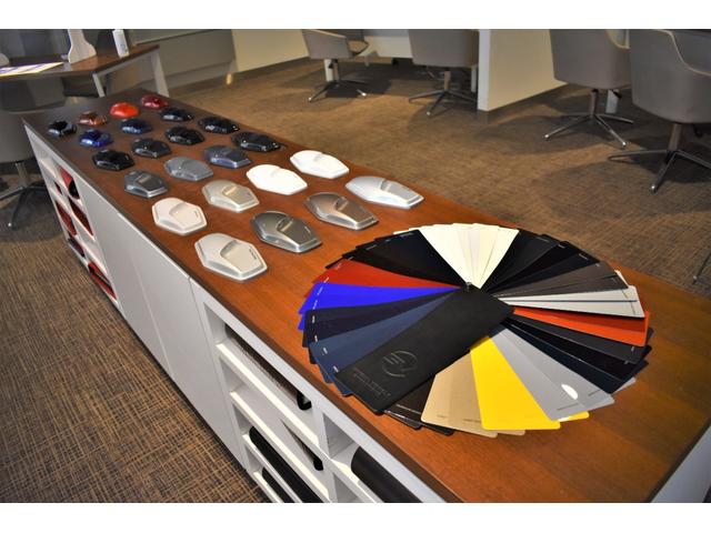 Ｅペイス Ｒ‐ダイナミック　ＨＳＥ　Ｐ２５０　アダプティブダイナミクス　クリアサイトビューミラー　ヘッドアップディスプレイ　コールドクライメントパック　フォグランプ　空気清浄システム　トレッドプレート　２１インチアルミ　　ヒーター＆クーラーシート（50枚目）