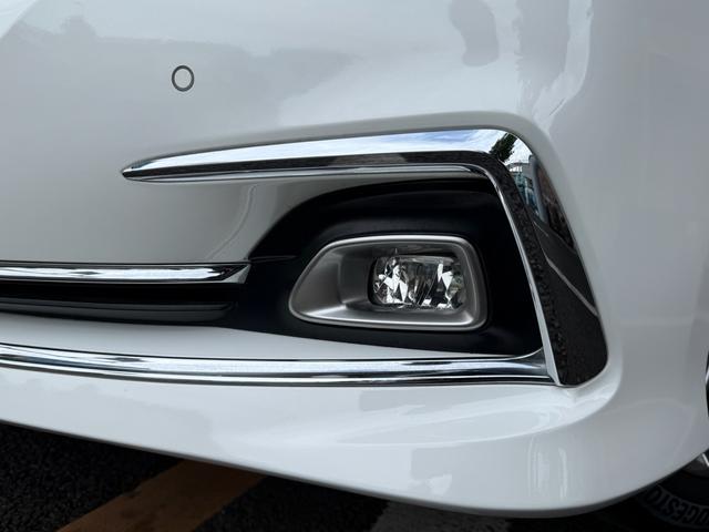 クラウンハイブリッド ロイヤルサルーンG 弊社ラッピング施行車両! 有名店価格の半値以下施工中! 法人ワンオーナー 純正ナビ クルコン パワーシート クリアランスソナー イージークロージャー ETC LEDヘッドライト キーレス(27枚目)