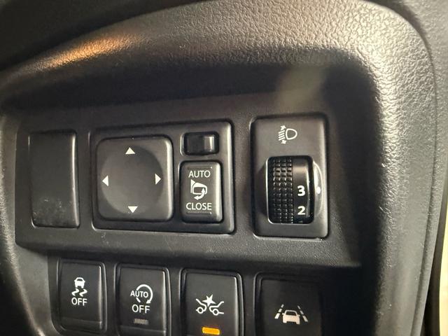 ジューク 15RX Vセレクション パーソナライゼーション 弊社ラッピング施行車両! 有名店価格の半値以下施工中! 純正ナビ DTV アラウンドビューモニタ ETC キーレス プッシュスタート(9枚目)