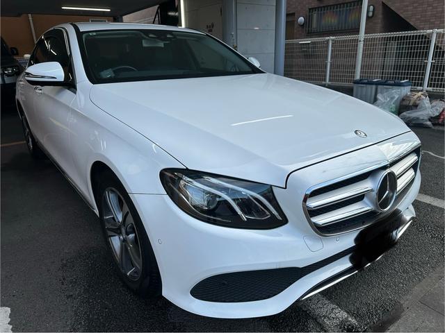 Eクラス E200 アバンギャルド 全周囲モニター ETC 黒レザーシート シートヒーター ブルメスターサウンド パワートランク LEDヘッドライト(6枚目)