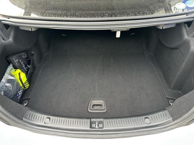 Eクラス E200 アバンギャルド 全周囲モニター ETC 黒レザーシート シートヒーター ブルメスターサウンド パワートランク LEDヘッドライト(18枚目)