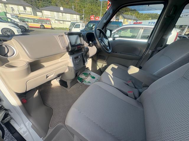 エブリイワゴン ＰＺターボ　３カ月３，０００ｋｍ保証付　ワンオーナー　社外ナビ　フルセグＴＶ　Ｂｌｕｅｔｏｏｔｈ接続　バックカメラ　片側パワースライドドア　１４インチ純正ＡＷ　ＥＴＣ車載器　ＨＩＤオートライト　フォグライト（11枚目）