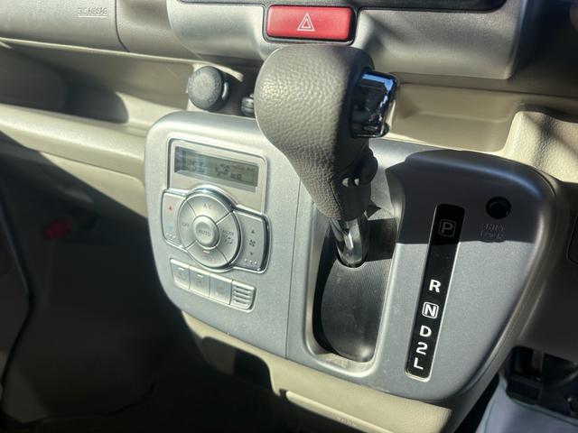 エブリイワゴン ＰＺターボ　３カ月３，０００ｋｍ保証付　ワンオーナー　社外ナビ　フルセグＴＶ　Ｂｌｕｅｔｏｏｔｈ接続　バックカメラ　片側パワースライドドア　１４インチ純正ＡＷ　ＥＴＣ車載器　ＨＩＤオートライト　フォグライト（19枚目）