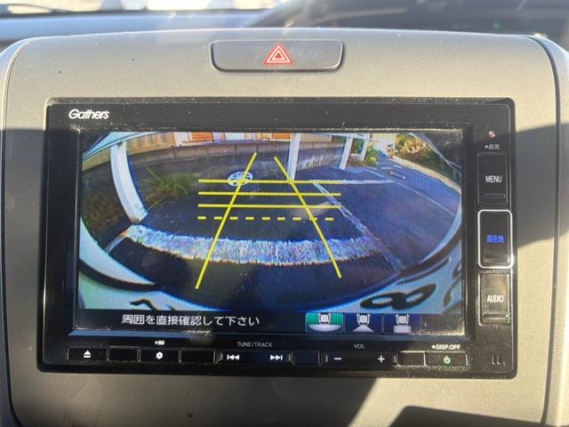 フリードハイブリッド ハイブリッド・Ｇホンダセンシング　１２ヵ月１２，０００ｋｍ保証付　純正ナビ　ワンセグＴＶ　Ｂｌｕｅｔｏｏｔｈ接続　バックカメラ　コーナーセンサー　社外ＡＷ　両側パワースライドドア　クルーズコントロール　スマートキー　電格ミラー（22枚目）