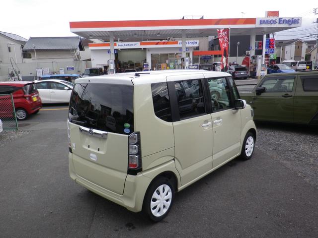 N-BOX G 66000kルーフホイールキャップ ドアミラー Dハンドル ホワイト仕様(17枚目)