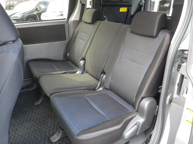 ヴォクシー ＺＳ　煌ＩＩ　９００００ｋ　両側電動スライドドア　フルセグナビＴＶ　ＥＴＣ　ドラレコ（10枚目）