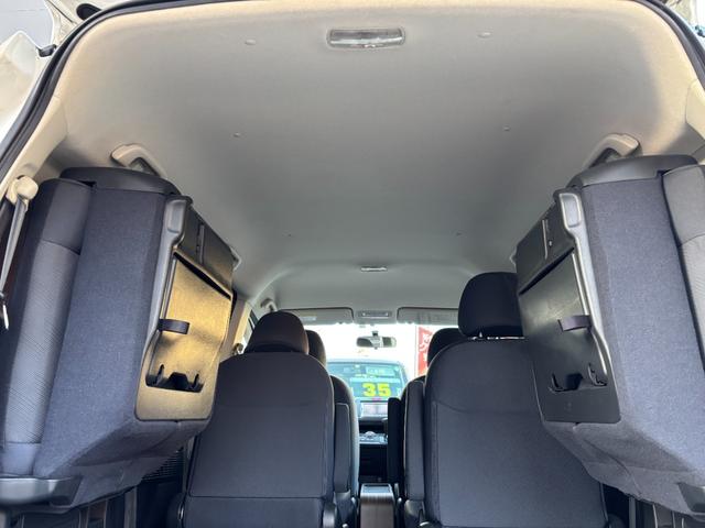 フリード Ｇ　ジャストセレクション　タイミングチェーン　ＳＳＤナビＴＶ　キーレス　パワースライドドア　リアカメラ　ＨＩＤ　ＥＴＣ　ＤＶＤ　ＣＤ　ミュージックサーバー　ブルートゥース（17枚目）