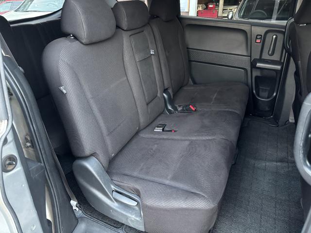 フリード G ジャストセレクション タイミングチェーン メモリーナビTV スマートキー 両側パワースライドドア リアカメラ HID ETC DVD CD AW(5枚目)