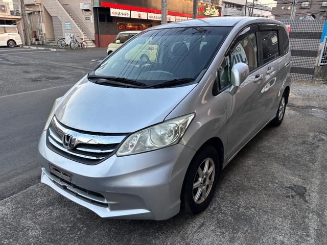 フリード G ジャストセレクション タイミングチェーン メモリーナビTV スマートキー 両側パワースライドドア リアカメラ HID ETC DVD CD AW(19枚目)