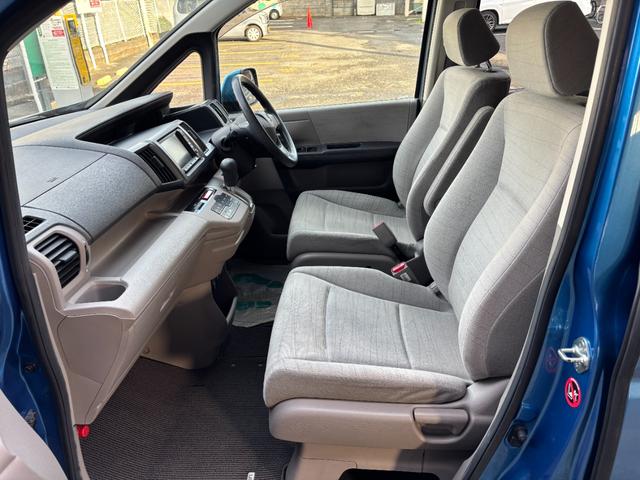 ステップワゴン G Lパッケージ タイミングチェーン HDDナビTV スマートキー 両側パワースライドドア リアカメラ ETC DVD CD ミュージックサーバー リアモニター(7枚目)