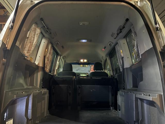 ヴォクシー トランス－Ｘ　タイミングチェーン　ＨＤＤナビＴＶ　キーレス　両側パワースライドドア　リアカメラ　ＨＩＤ　ＥＴＣ　ＤＶＤ　ＣＤ　ミュージックサーバー　ＵＳＢ（7枚目）