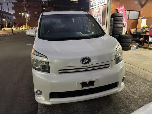 ヴォクシー トランス－Ｘ　タイミングチェーン　ＨＤＤナビＴＶ　キーレス　両側パワースライドドア　リアカメラ　ＨＩＤ　ＥＴＣ　ＤＶＤ　ＣＤ　ミュージックサーバー　ＵＳＢ（16枚目）