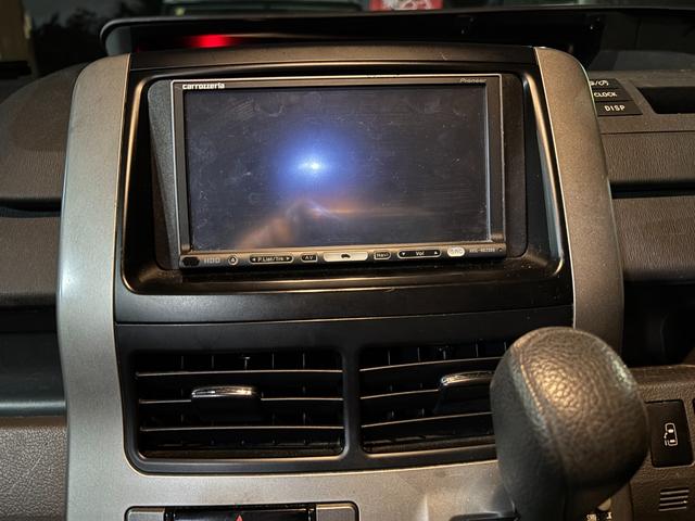 ヴォクシー トランス－Ｘ　タイミングチェーン　ＨＤＤナビＴＶ　キーレス　両側パワースライドドア　リアカメラ　ＨＩＤ　ＥＴＣ　ＤＶＤ　ＣＤ　ミュージックサーバー　ＵＳＢ（18枚目）