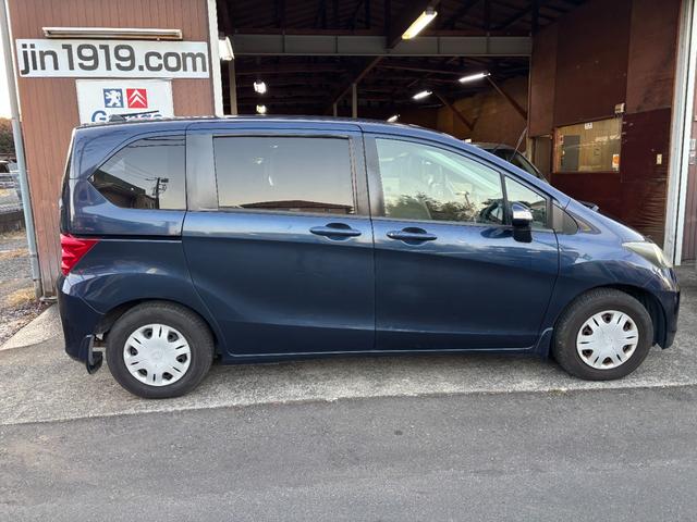 フリード Ｇ　Ｌパッケージ　タイミングチェーン　ＨＤＤナビＴＶ　キーレス　パワースライドドア　リアカメラ　ＥＴＣ　ＤＶＤ　ＣＤ　ミュージックサーバー　ドライブレコーダー（5枚目）