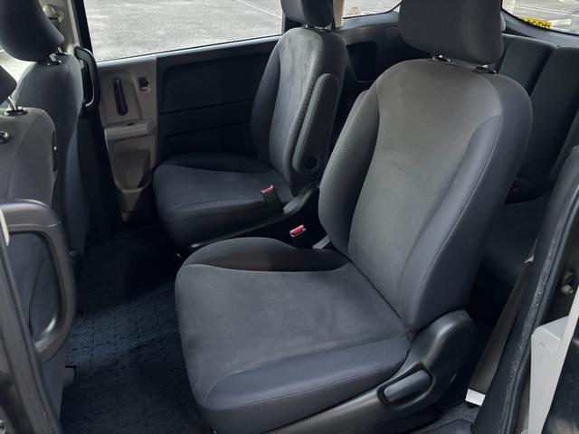 フリード Ｇ　Ｌパッケージ　タイミングチェーン　ＨＤＤナビＴＶ　キーレス　パワースライドドア　リアカメラ　ＥＴＣ　ＤＶＤ　ＣＤ　ミュージックサーバー　ドライブレコーダー（6枚目）