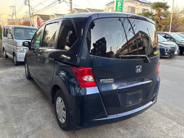 フリード Ｇ　Ｌパッケージ　タイミングチェーン　ＨＤＤナビＴＶ　キーレス　パワースライドドア　リアカメラ　ＥＴＣ　ＤＶＤ　ＣＤ　ミュージックサーバー　ドライブレコーダー（10枚目）