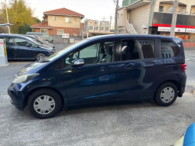 フリード Ｇ　Ｌパッケージ　タイミングチェーン　ＨＤＤナビＴＶ　キーレス　パワースライドドア　リアカメラ　ＥＴＣ　ＤＶＤ　ＣＤ　ミュージックサーバー　ドライブレコーダー（20枚目）