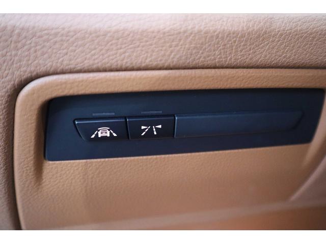 D3 ビターボ リムジン 茶レザー ハーマンカードン 社外TV シートヒーター バックカメラ 社外レーダー探知機 記録簿・取説・スペアキー(21枚目)