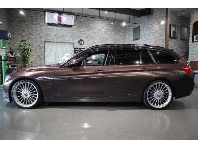 B3 ビターボ ツーリング 右H BMWindividualカラー&レザー アクラポ シートヒーター バックカメラ 電動トランク 記録簿・取説・スペアキー(3枚目)