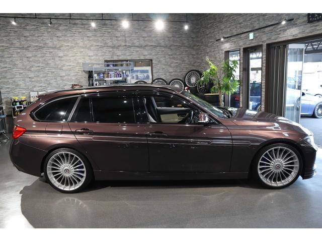 B3 ビターボ ツーリング 右H BMWindividualカラー&レザー アクラポ シートヒーター バックカメラ 電動トランク 記録簿・取説・スペアキー(4枚目)