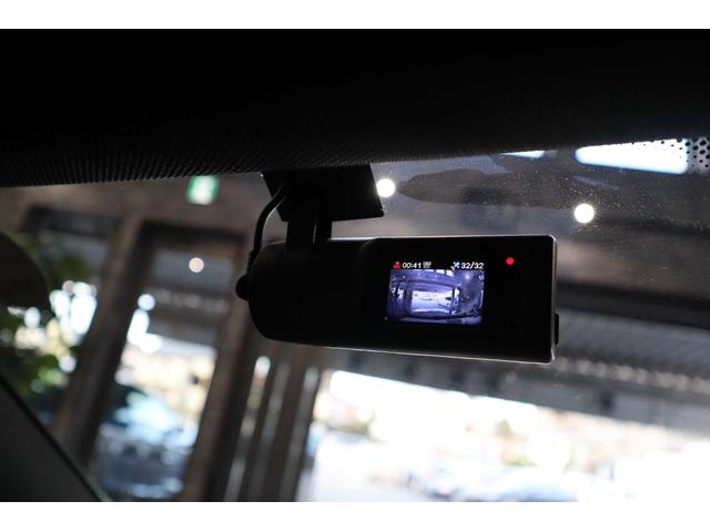 B3 ビターボ ツーリング 右H BMWindividualカラー&レザー アクラポ シートヒーター バックカメラ 電動トランク 記録簿・取説・スペアキー(25枚目)