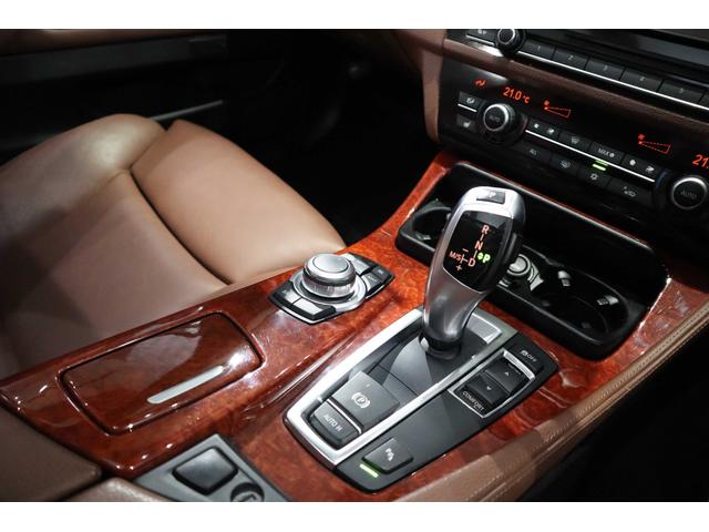 B5 ビターボ リムジン 右H サンルーフ 赤茶レザー シートヒーター 全ホイールリペア済み 純正ナビ・TV ETC 記録簿・保証書・スペアキー(11枚目)