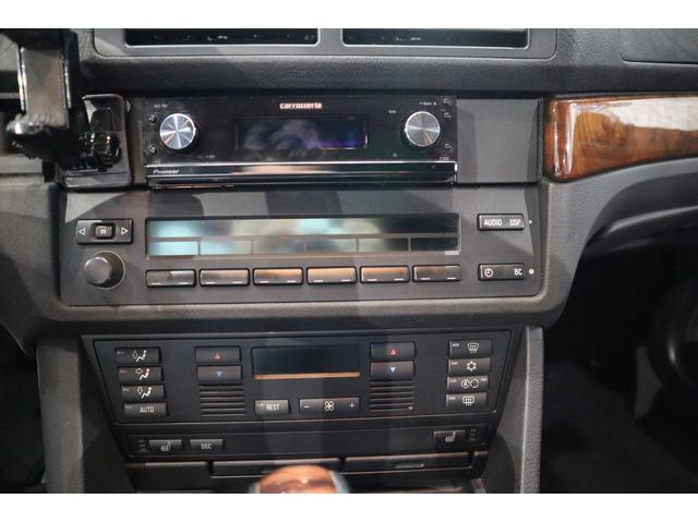B10 V8ツーリング スイッチトロニック 左H レザー サンルーフ 全席シートヒーター 社外スピーカー ETC 取説・記録簿・スペアキー(10枚目)