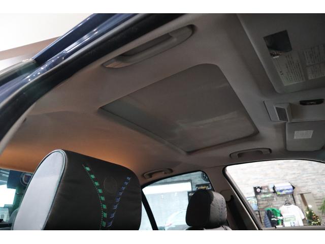 B10 3.3リムジン 右ハンドル 黒レザー サンルーフ シートヒーター ETC ドラレコ 取説・記録簿・スペアキー完備(12枚目)