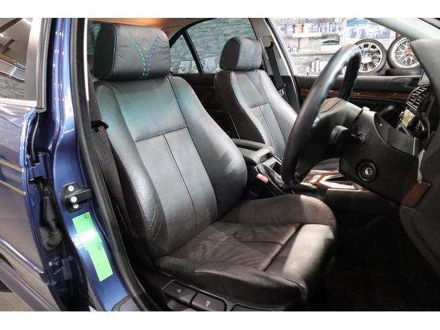 B10 3.3リムジン 右ハンドル 黒レザー サンルーフ シートヒーター ETC ドラレコ 取説・記録簿・スペアキー完備(13枚目)