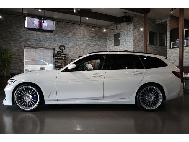 D3 S ツーリングオールラッド ワンオーナー パノラマサンルーフ 黒レザー 全席シートヒーター ハーマンカードンスピーカー ヘッドアップディスプレイ ACC レザーダッシュボード レーザーライト TVチューナー(5枚目)