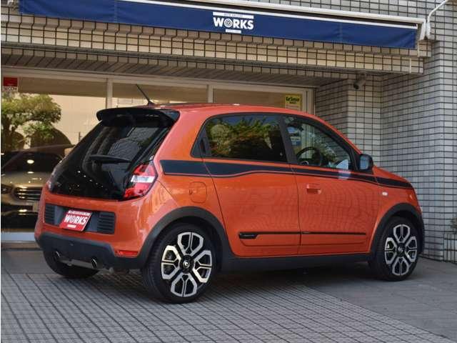 トゥインゴ ＧＴ　５ＭＴ　限定車（2枚目）