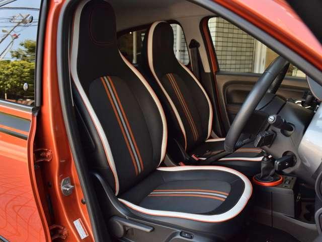 トゥインゴ ＧＴ　５ＭＴ　限定車（4枚目）