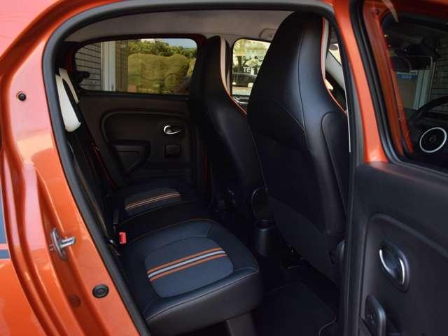 トゥインゴ ＧＴ　５ＭＴ　限定車（5枚目）