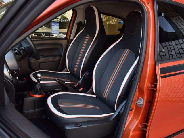 トゥインゴ ＧＴ　５ＭＴ　限定車（6枚目）