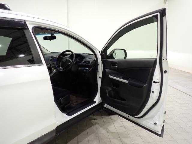ＣＲ－Ｖ ２０Ｇ　／ワンオーナー／禁煙／純正ＨＤＤナビ／スマートキー／クルーズコントロール／ＥＴＣ／ＨＩＤヘッドライト／リヤカメラ／レザーハンドル／ルーフレール／ドアバイザー／フルセグＴＶ／録音再生機能／横滑り抑制機能（25枚目）
