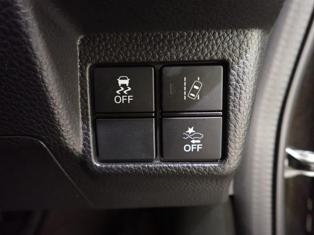 Ｎ－ＢＯＸカスタム Ｇ・Ｌターボホンダセンシング　／純正８インチナビ／前後ドラレコ／パドルシフト／大型ルーフコンソール／ワンオーナー／禁煙／ＥＴＣ／パドルシフト／ドアバイザー／プライムスムースコンビシート／オートリトラミラー／Ｒカメラ／横滑り抑制機能（24枚目）