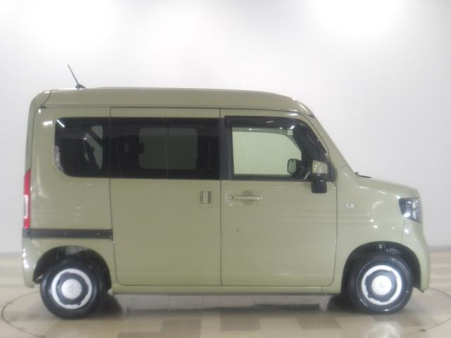 Ｎ－ＶＡＮ＋スタイル ファン・ホンダセンシング　純正ナビ／前後ドラレコ／新品フロアマット／ワンオーナー／禁煙／室内ルーフコンソール／ＡＣＣ／ＥＴＣ／リヤカメラ／ドアバイザー／ＬＥＤライト／オートライト／ＬＥＤフォグ／ＢＴＡ／スマートキー／ＶＳＡ（13枚目）