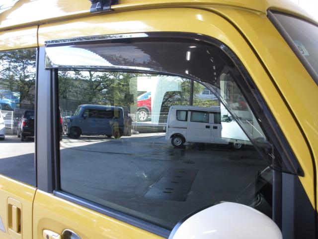 Ｎ－ＶＡＮ＋スタイル ファン・ホンダセンシング　／８インチナビ／障害物センサー／ルーフインナーパイプ＆ラック／外部電源入力キット／大型ルーフコンソール／ＬＥＤフォグ／オートライト／Ｒカメラ／ＢＴＡ／フルセグ／録音再生機能／オートリトラミラー／ＵＳＢ（17枚目）