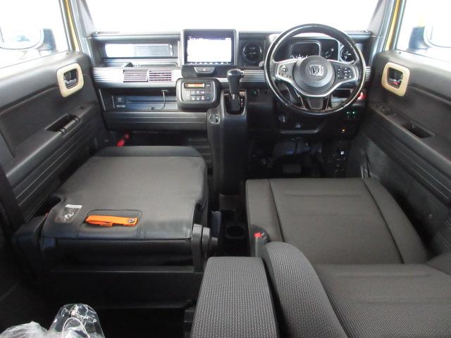 Ｎ－ＶＡＮ＋スタイル ファン・ホンダセンシング　／８インチナビ／障害物センサー／ルーフインナーパイプ＆ラック／外部電源入力キット／大型ルーフコンソール／ＬＥＤフォグ／オートライト／Ｒカメラ／ＢＴＡ／フルセグ／録音再生機能／オートリトラミラー／ＵＳＢ（19枚目）