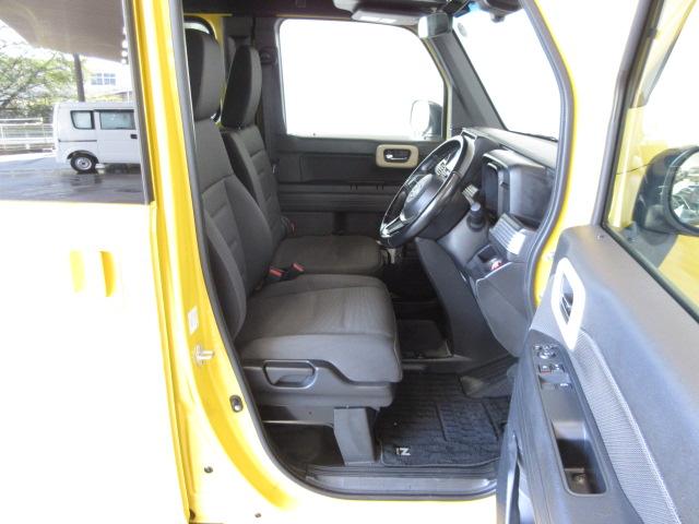 Ｎ－ＶＡＮ＋スタイル ファン・ホンダセンシング　／８インチナビ／障害物センサー／ルーフインナーパイプ＆ラック／外部電源入力キット／大型ルーフコンソール／ＬＥＤフォグ／オートライト／Ｒカメラ／ＢＴＡ／フルセグ／録音再生機能／オートリトラミラー／ＵＳＢ（26枚目）