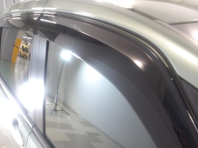 フリード+ クロスター・ホンダセンシング /雹害車/9インチナビ/前後ドラレコ/ルーフレール/シートヒータ/LEDアクティブコーナーリングライト/プライムスムースコンビシート/サイドカーテンSRS/オートリトラミラー/フルセグ/BTA/USB(18枚目)