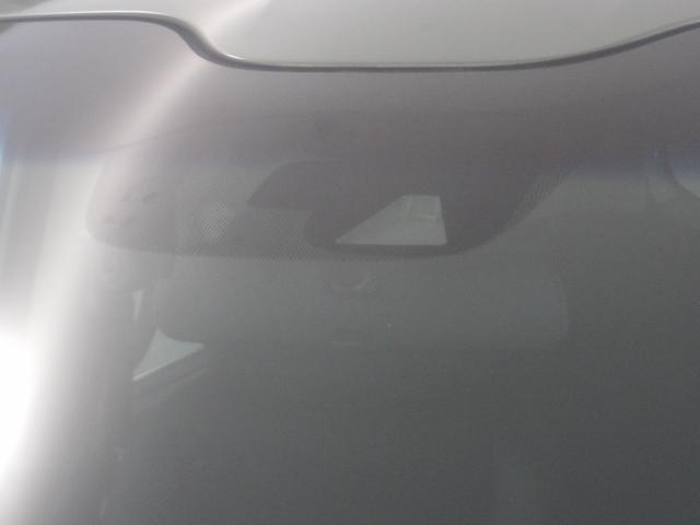 フリード+ クロスター・ホンダセンシング /雹害車/9インチナビ/前後ドラレコ/ルーフレール/シートヒータ/LEDアクティブコーナーリングライト/プライムスムースコンビシート/サイドカーテンSRS/オートリトラミラー/フルセグ/BTA/USB(20枚目)