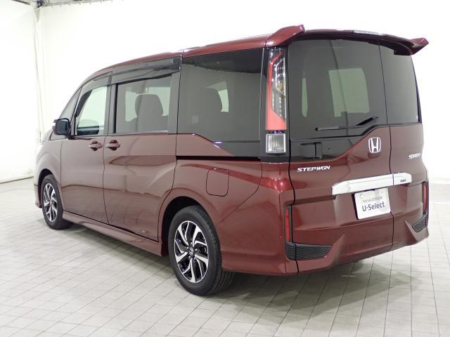 ステップワゴンスパーダ スパーダホンダセンシング　／１１．６インチ後席モニター／１０インチナビ／前後ドラレコ／パドルシフト／ＦＡＢＴＥＣＴシート／アクティブコーナーリングライト／ＥＴＣ２．０／ドアバイザー／ＨＤＭＩ／ＵＳＢ／ＡｐｐｌｅＣａｒＰｌａｙ（17枚目）