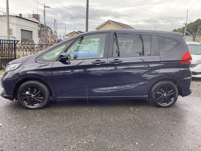 フリード+ Gブラックスタイル /当社試乗車/9インチナビ/シートヒータ/アクティブコーナーリングライト/オートライト/オートリトラミラー/ETC2.0/USB/ロールサンシェード/AppleCarPlay/フルセグ/録音再生機能(10枚目)